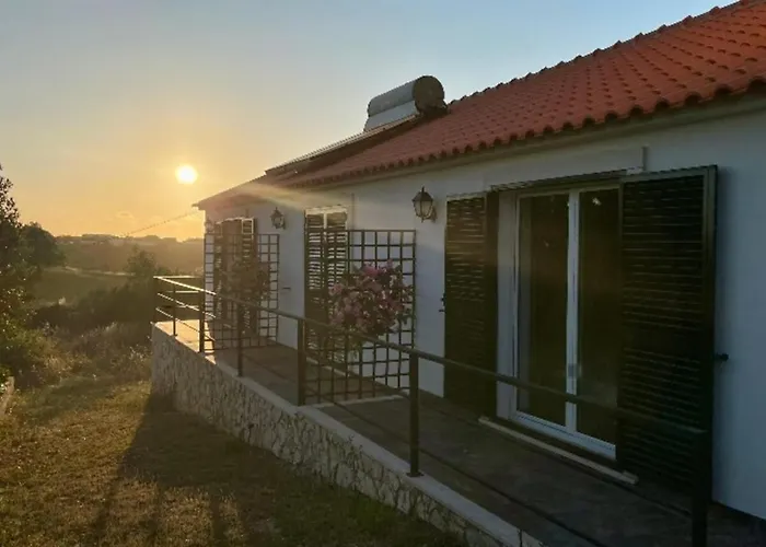 Bed & Breakfast Bbmontejunto Cadaval